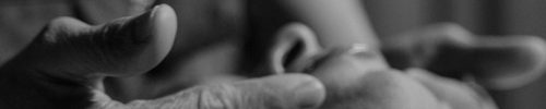 photo noir et blanc de massage bien-être